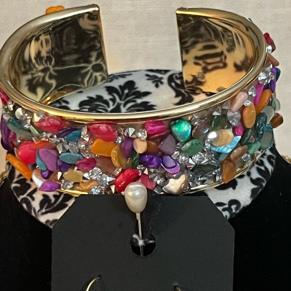 SPG Fashion Gold Tone Jewelry Set. - Picture 10 of 10